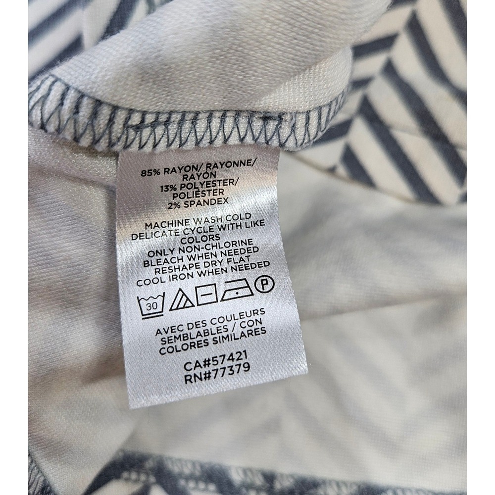 Ann Taylor Womens Blue White Chevron Mock Neck Button Shoulder Top Size Medium - Picture 4 of 7